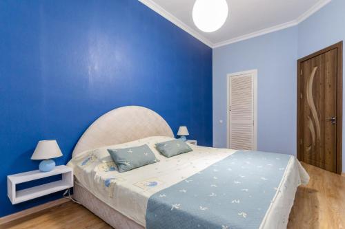 Apartment 16
