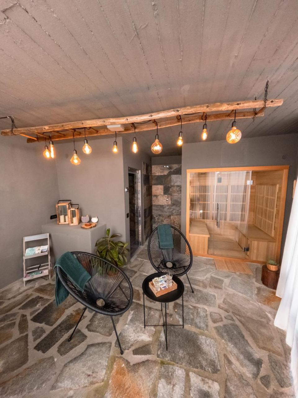 Experience in Valle Varaita Rustico Con SPA Privata Piscina Sauna Hammam Free Wi Fi — 4-Star Luxury Hotel in Brossasco, Italy