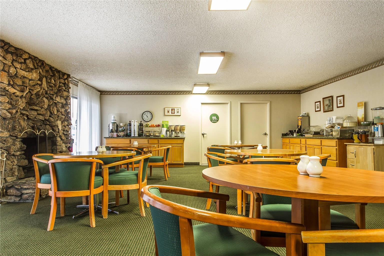 Quality Inn & Suites Silicon Valley - photo 44