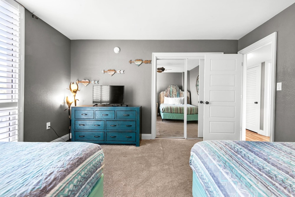 Shoreline Towers 3021 - photo 3