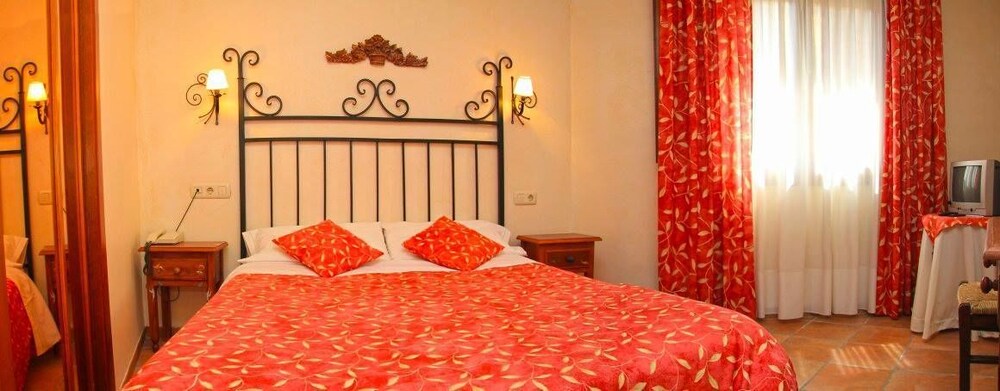 Hotel Abadia in Puebla De Arenoso, Spain