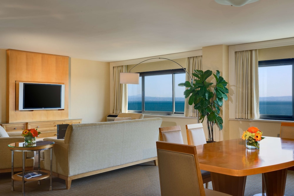 Hilton San Francisco Airport Bayfront - photo 17