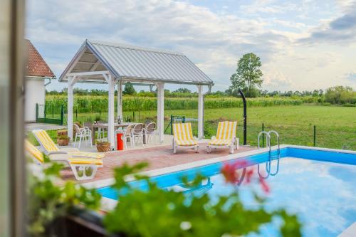 Green Oasis Estate with Private Pool and Backyard near Zagreb in Velika Gorica, Croatia