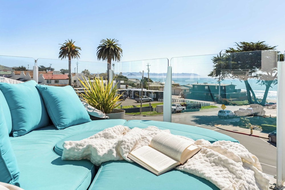 4 Cayucos Bungalows Steps To Beach Sleeps 16 Pet Friendly — Cayucos
