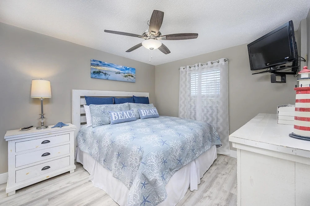 Pelican Beach Resort 308 - photo 4