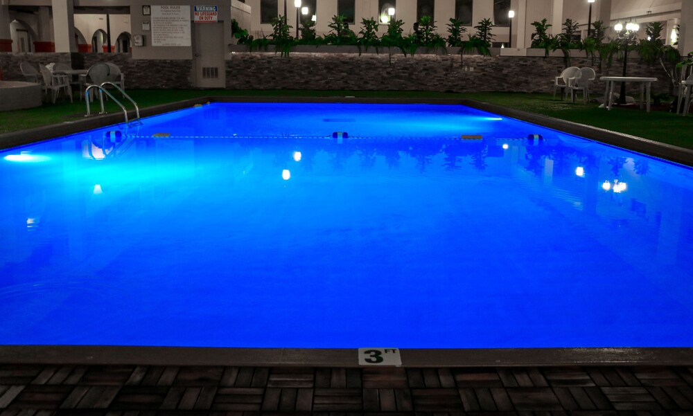 Suite Dreams Hotel - photo 43