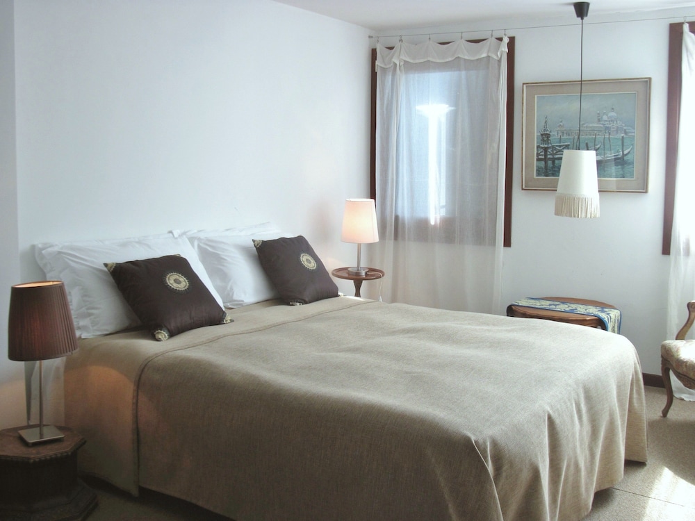Dorsoduro 461 - last minute hotel in Venice