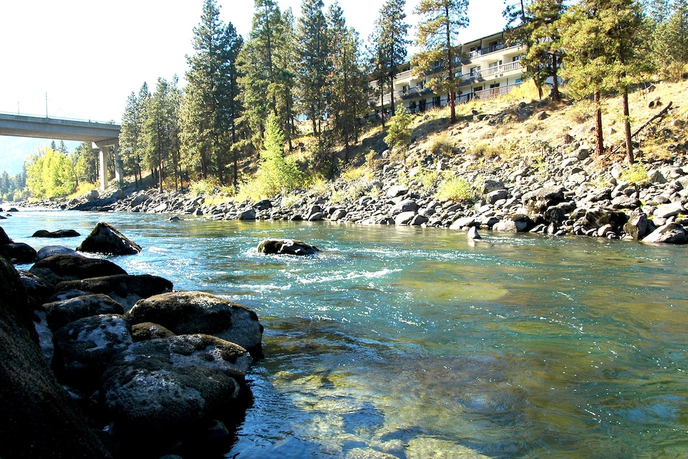 Alpine Rivers Inn - photo 36