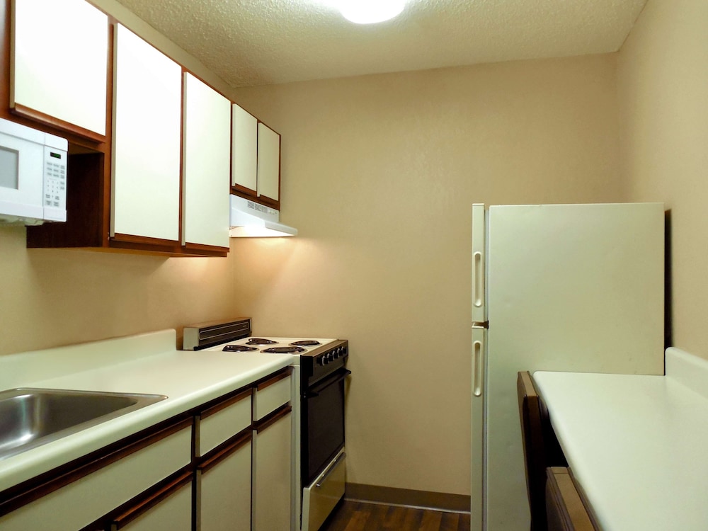 Extended Stay America Raleigh North Raleigh Wake Towne Drive - photo 44