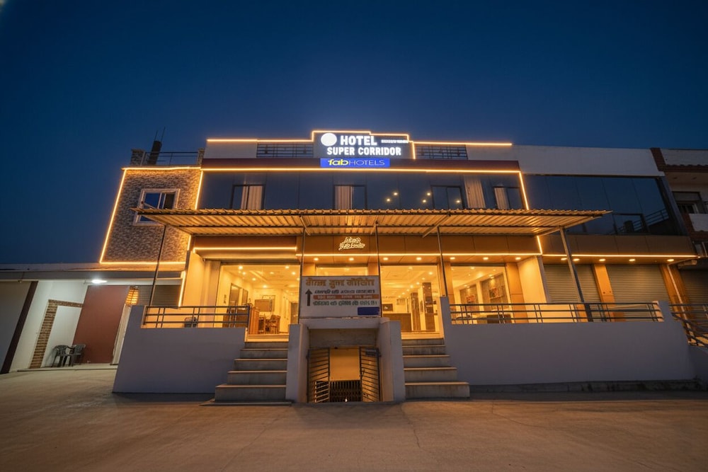 Fabhotel Super Corridor - carbon neutral hotel in Indore