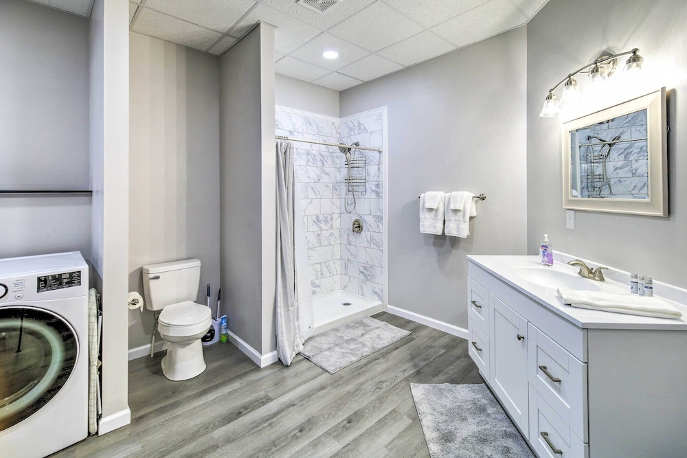 Wytheville Apartment: Walk to Local Breweries — 4-Star Luxury Hotel in Wytheville, United States