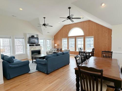 NH186 Sun on My Beach in Nags Head, United States