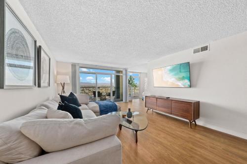 Garnet Glow Full Ocean and Venice Beach view 3BR — 4-Star Luxury Hotel in Los Angeles, United States