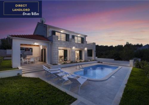 Family Villa Makarac Perfect place to get away and relax — 4-Star Luxury Hotel in Milna, Croatia