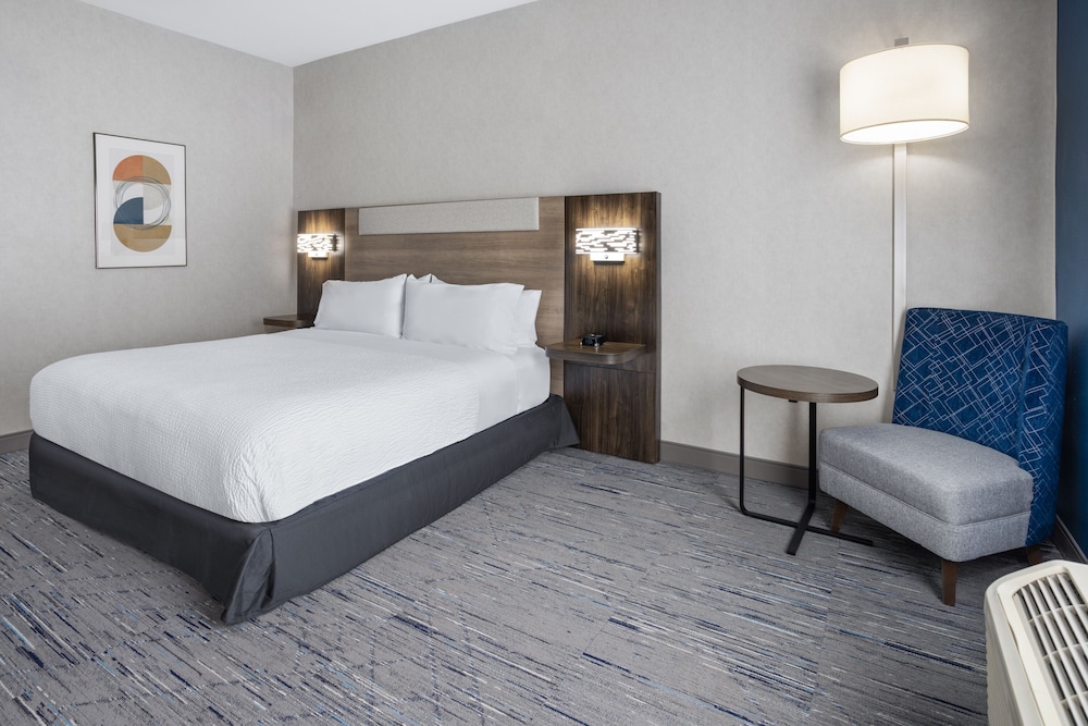 Holiday Inn Express Hotel & Suites Brattleboro by IHG - photo 14