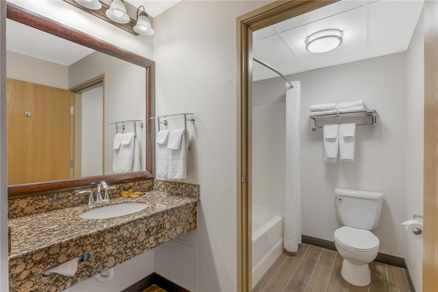 Best Western Plus McCall Lodge & Suites - photo 54