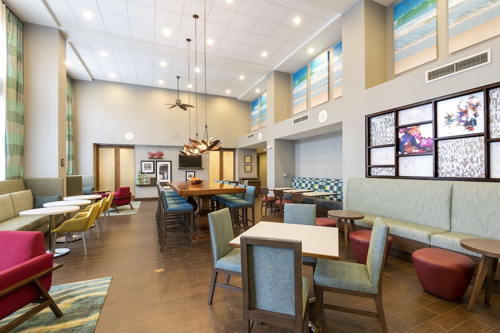 Hampton Inn & Suites Fort Myers Colonial Blvd - photo 39