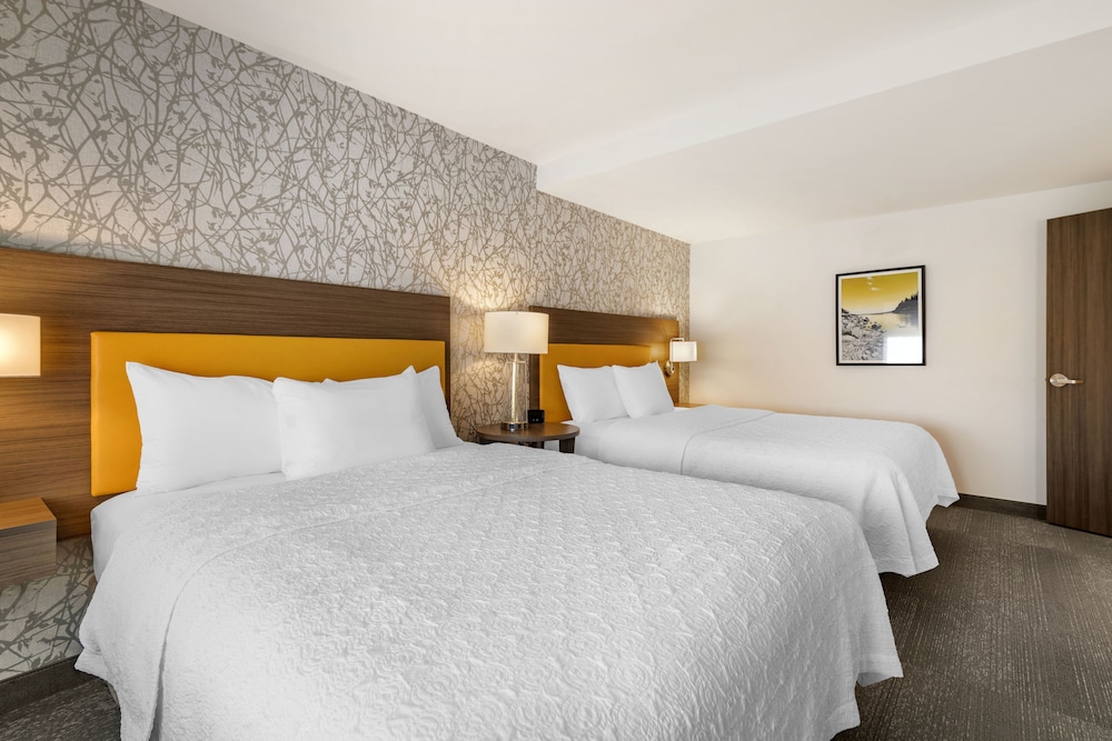 Home2 Suites by Hilton Bangor - photo 14