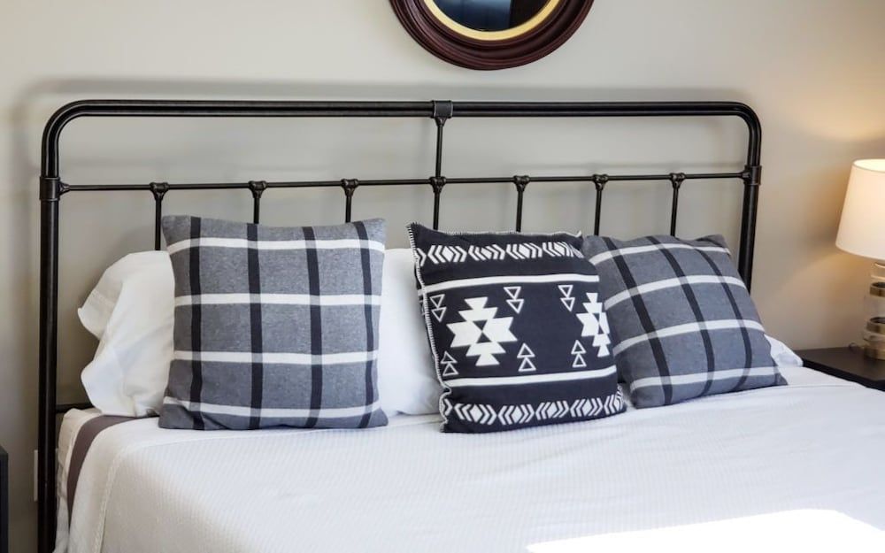 The Edgewood Inn - photo 14