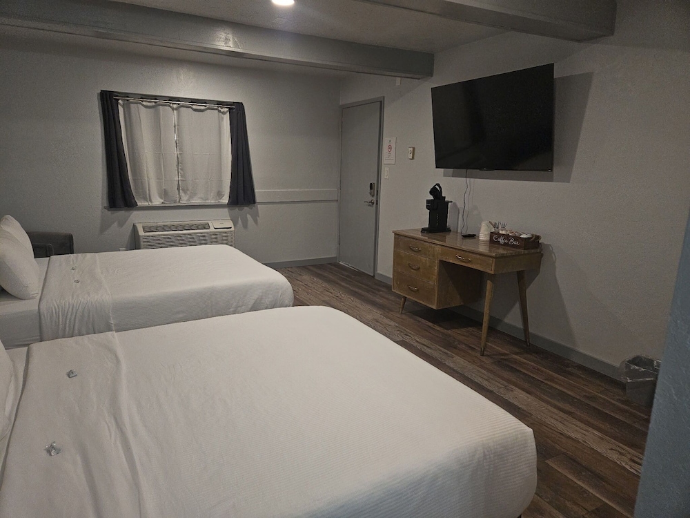 The Black Forest Lodge - photo 14