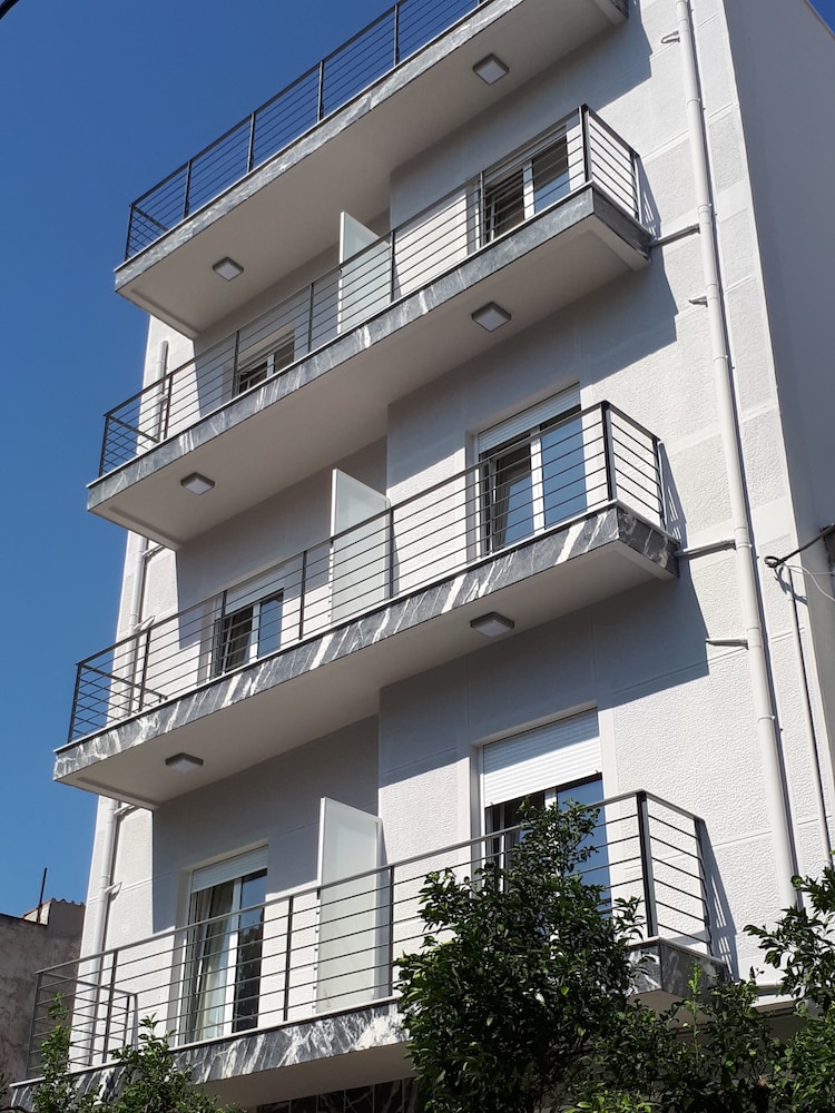 Dipsons At Gazi - last minute hotel in Athens