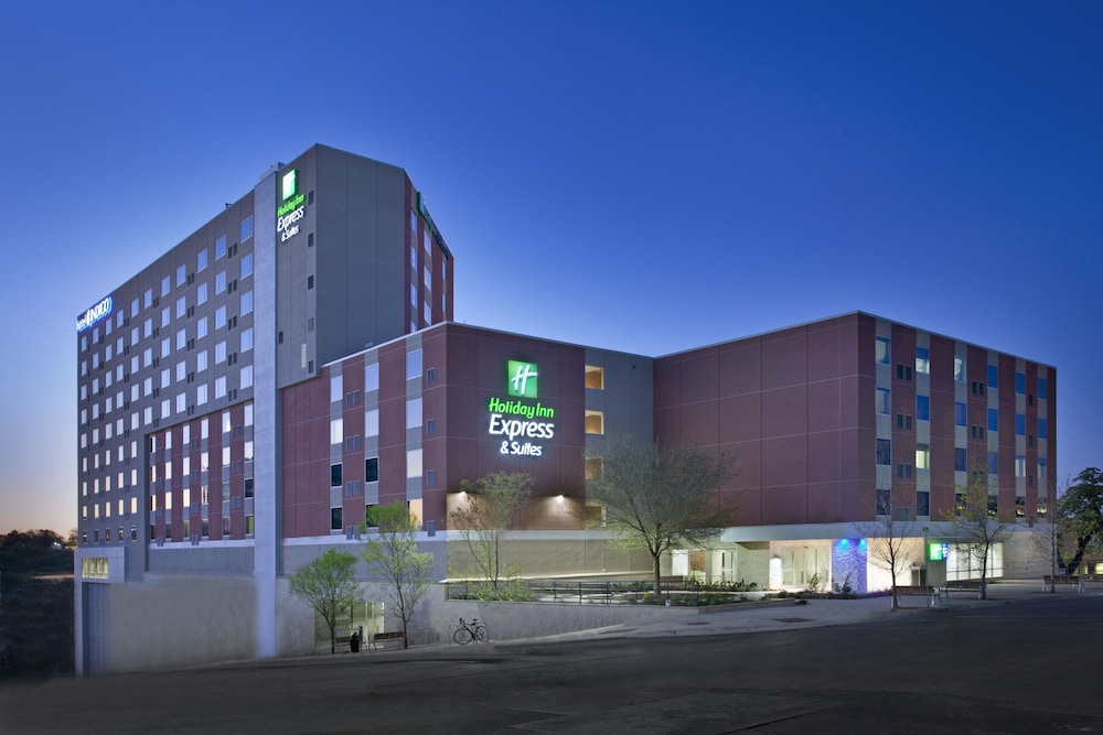 Holiday Inn Express & Suites Austin Downtown University by IHG