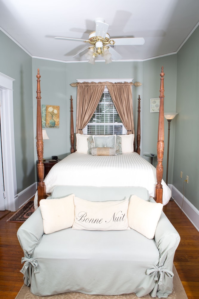 Burke Manor Inn & Pavilion - photo 14