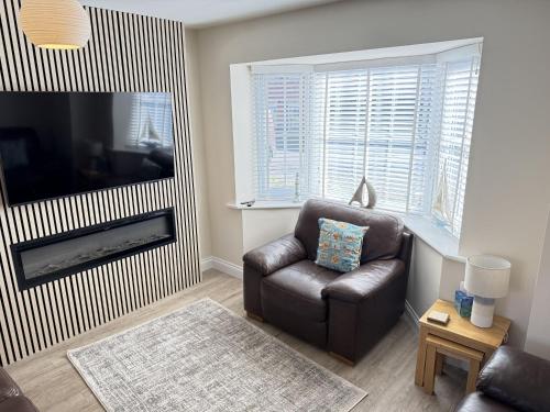 Admirals Cottage Part of the The Bay Filey Holiday Village with pool gym and direct beach access pub restaurant tennis and meadows walks