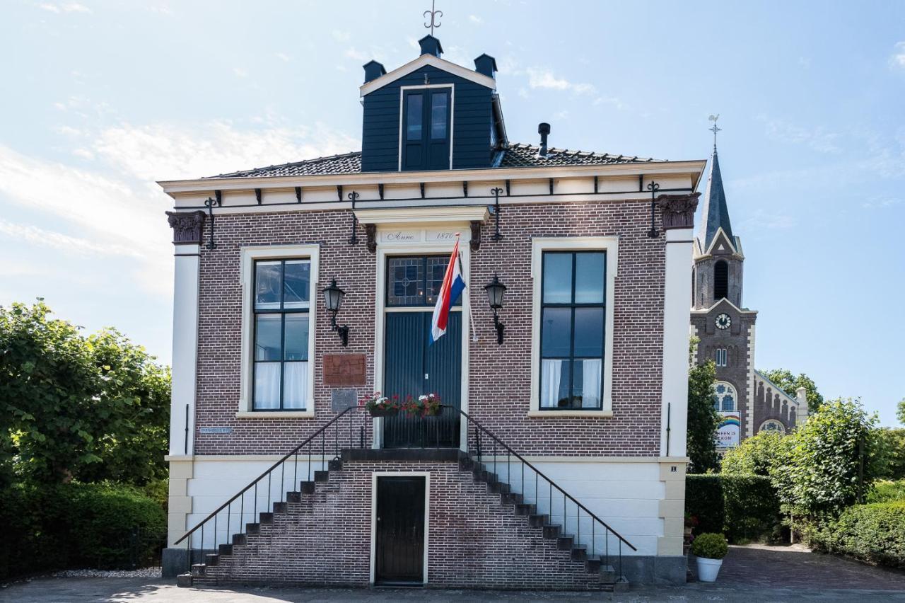 B&B 'T Raethuys — 4-Star Luxury Hotel in Dirkshorn, Netherlands