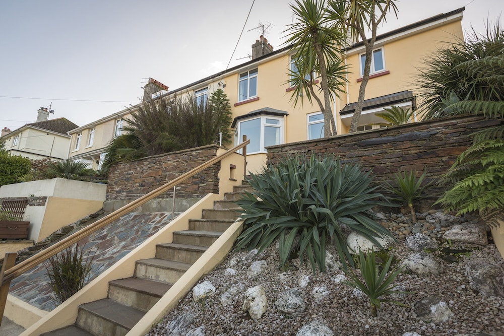 Home — 4-Star Luxury Hotel in Salcombe, United Kingdom