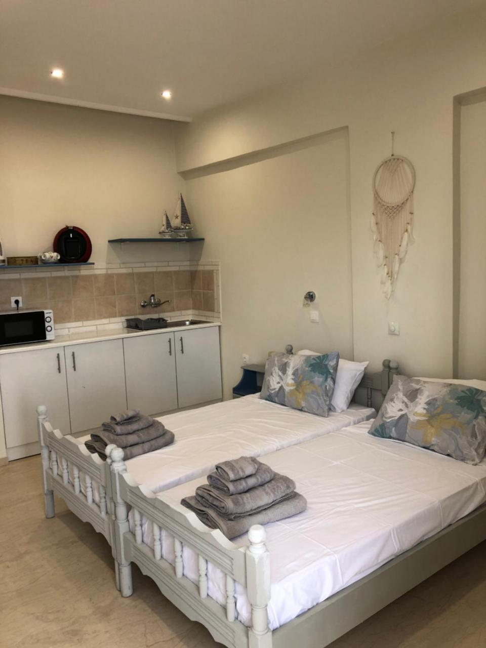 Shades of Zante 1 — hotel in Katastarion