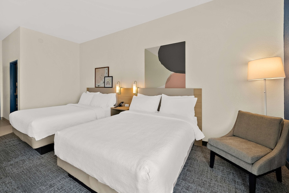 Spark by Hilton Tifton - photo 16