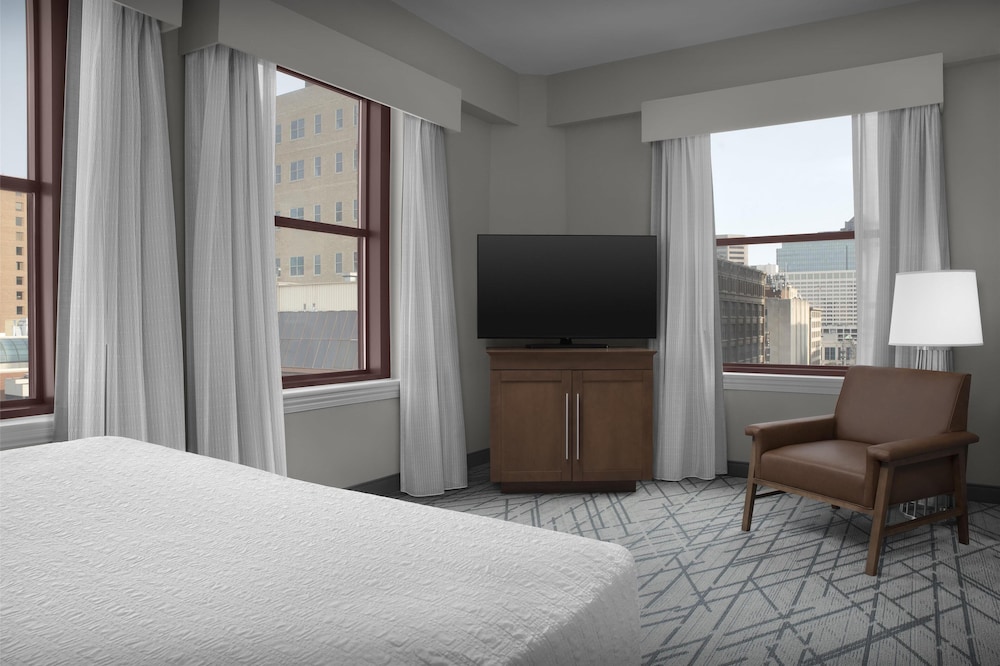 Hampton Inn Indianapolis Downtown Across from Circle Centre - photo 24