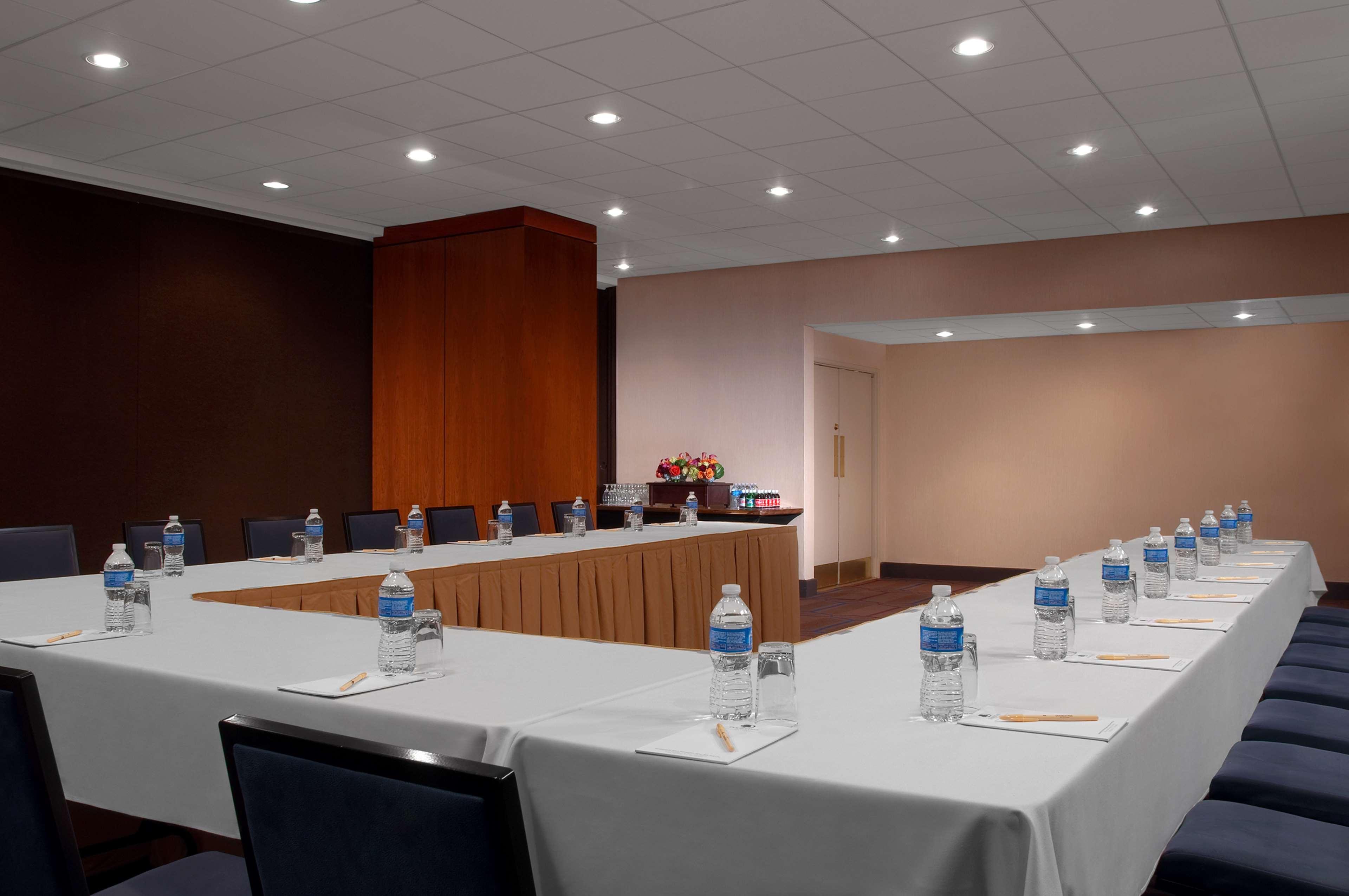 DoubleTree by Hilton Metropolitan New York City - photo 16