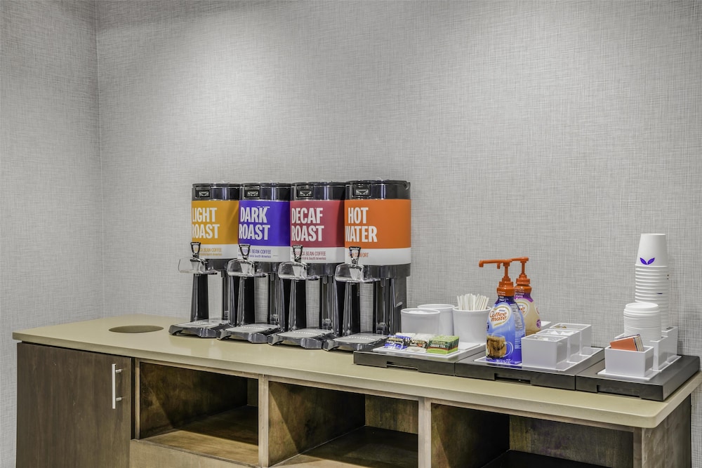 Hampton Inn & Suites by Hilton Decatur - photo 43