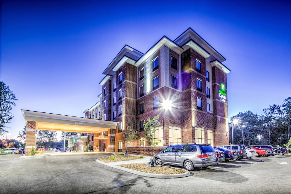Holiday Inn Express & Suites Cleveland West Westlake by IHG in Westlake, United States