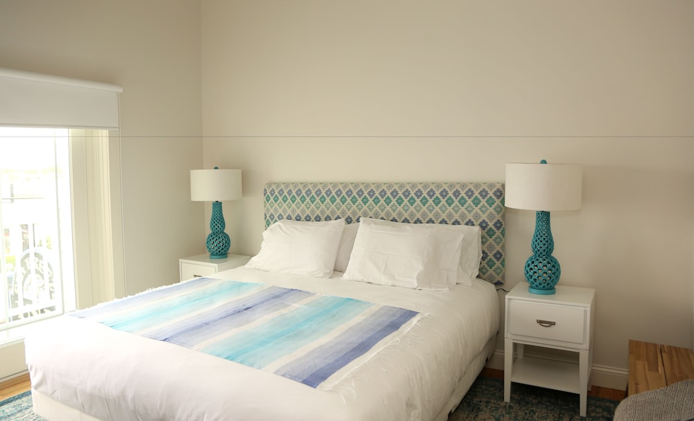 The Sea Breeze Inn - photo 8