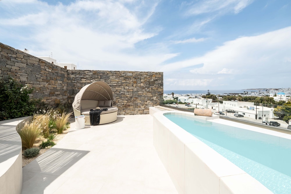 Aura Suites Paros - last minute hotel in Paros