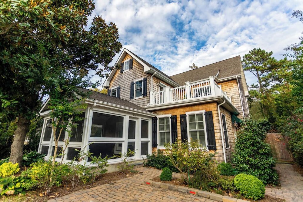 Bayard Avenue 404 in Rehoboth Beach, United States