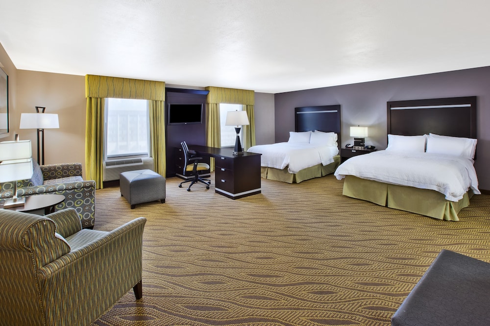 Hampton Inn & Suites Elyria - photo 4