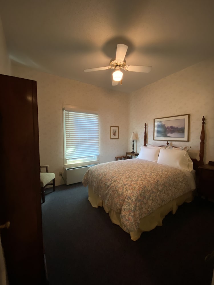 Inn On The River - photo 8