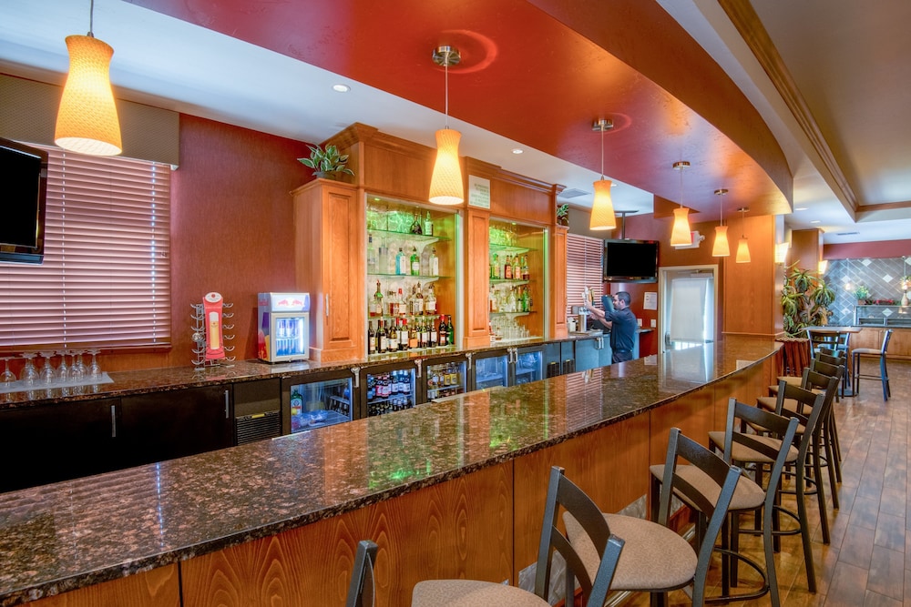 Holiday Inn & Suites Grand Junction by IHG - photo 41