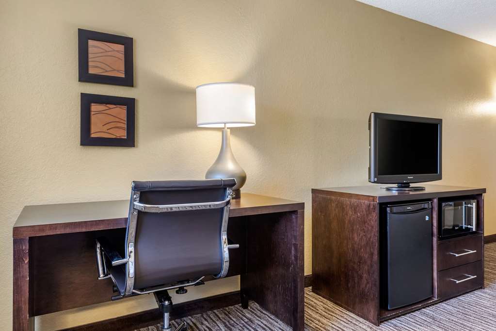 Suburban Studios Arlington Heights Elk Grove - photo 18