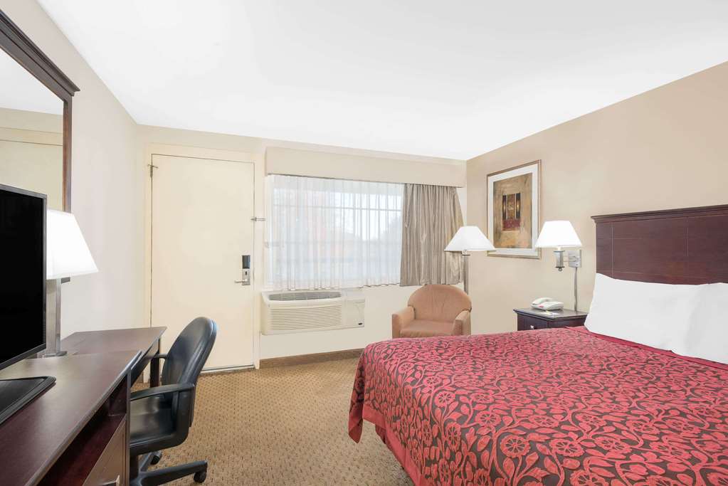 Days Inn by Wyndham Springfield Phil.Intl Airport - photo 5