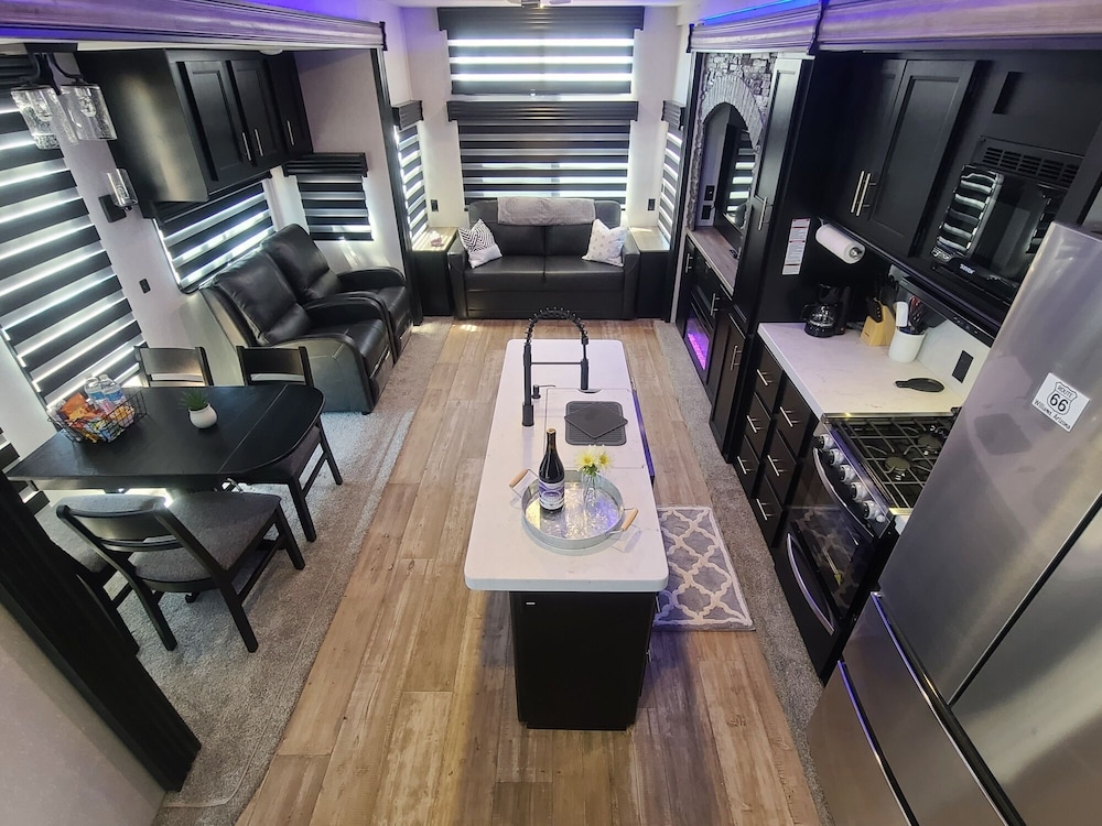 Grand Canyon RV Glamping - photo 33