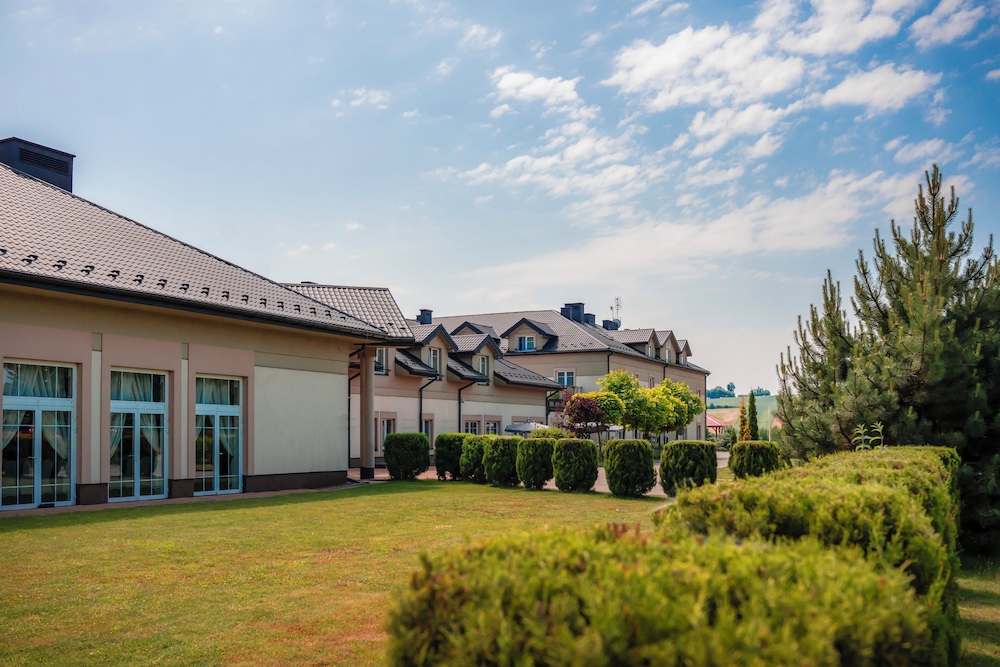 Dosłońce Resort Wellness & Farm pet-friendly hotel Raclawice