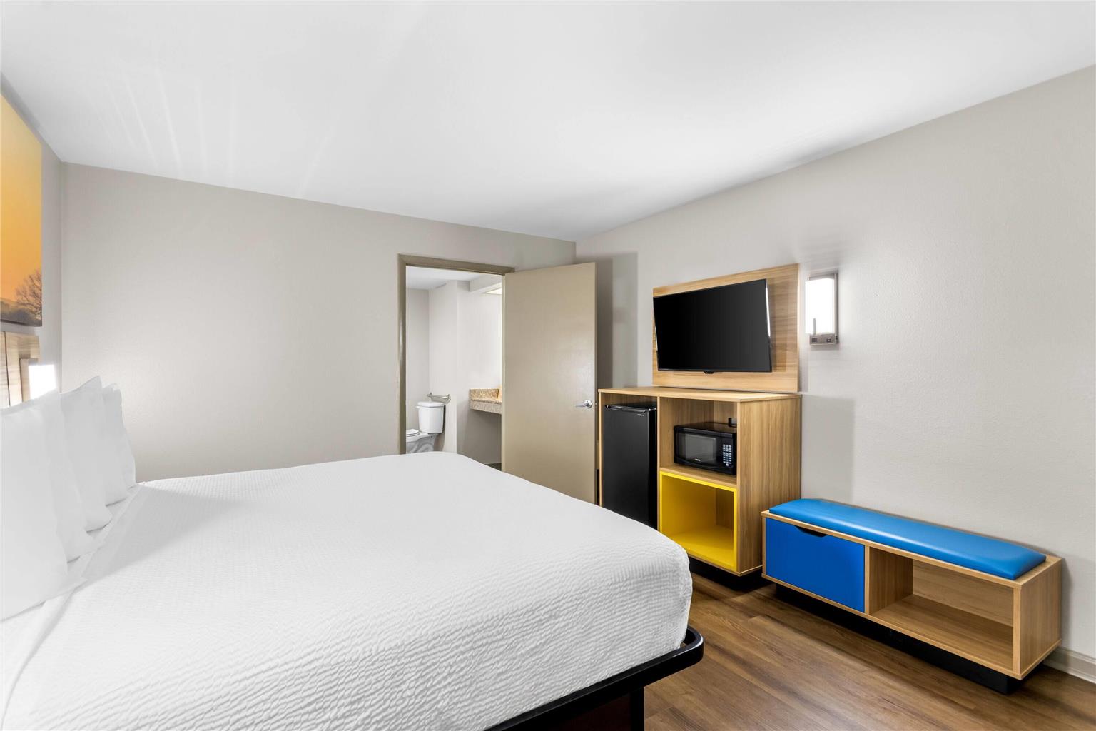 Days Inn by Wyndham Enterprise - photo 22