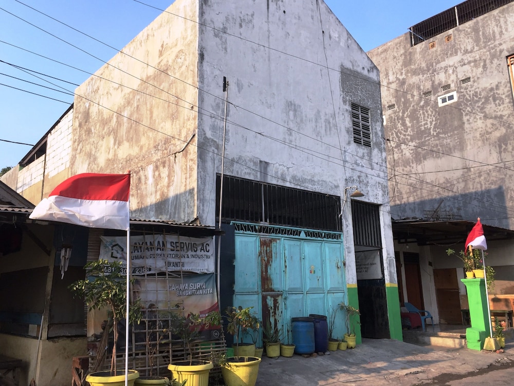 OYO Life 93009 Griya Nautika Sedati in Sidoarjo, Indonesia