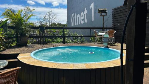 Kitnet 1 Caminhos da Joaquina - last minute hotel in Florianopolis