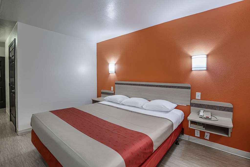 Motel 6 Pasadena TX - photo 9